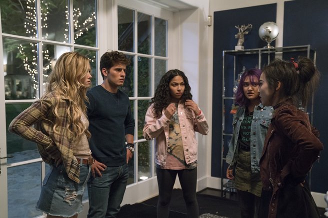 MR102RunawayssansAlex