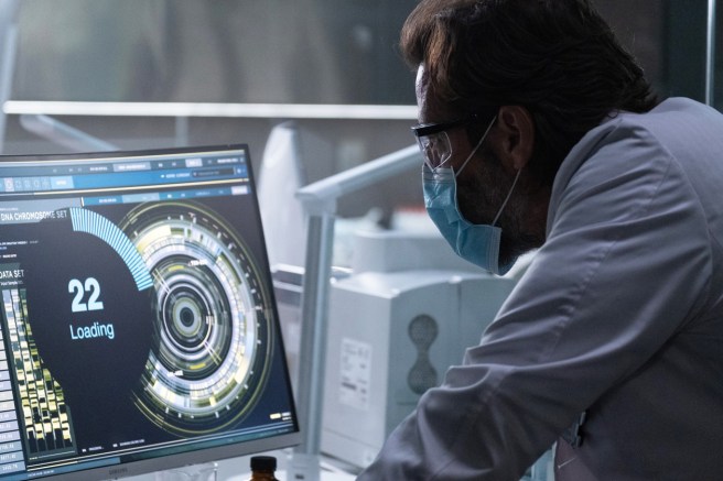 The Passage 104 Lear Examines Carter's Brain Activity