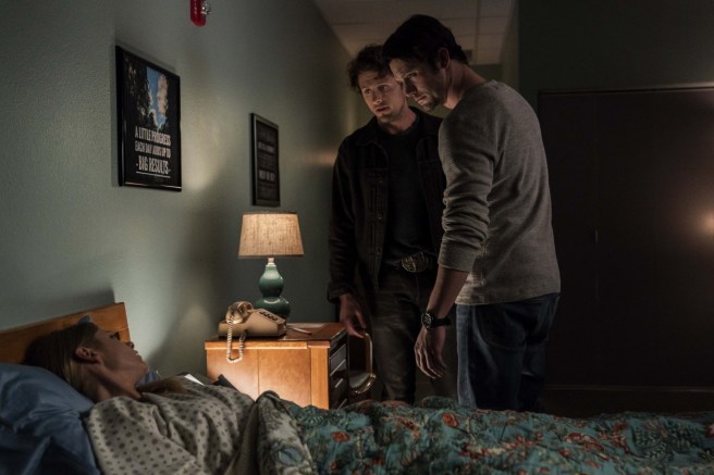 Roswell, New Mexico 108 Michael and Max Visit Isobel in Psych Ward