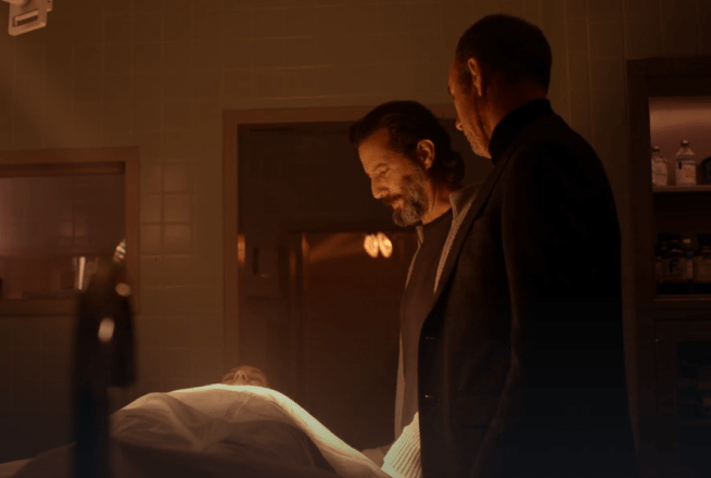 The Passage 110 Fanning &amp; Lear at Alien Autopsy