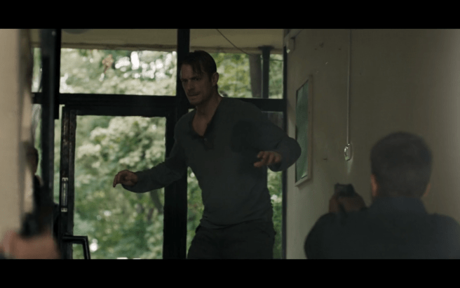 Hanna S1Ep5 Erik Gets Captured by Sawyer.png