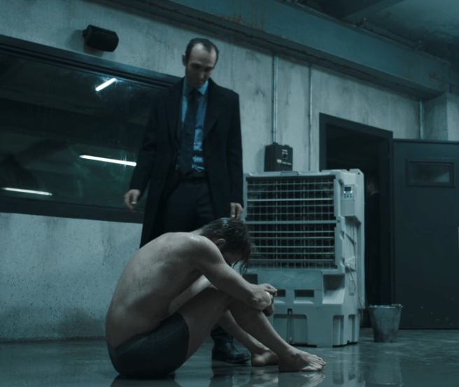 Hanna S1Ep6 Sawyer Gloats at Erik