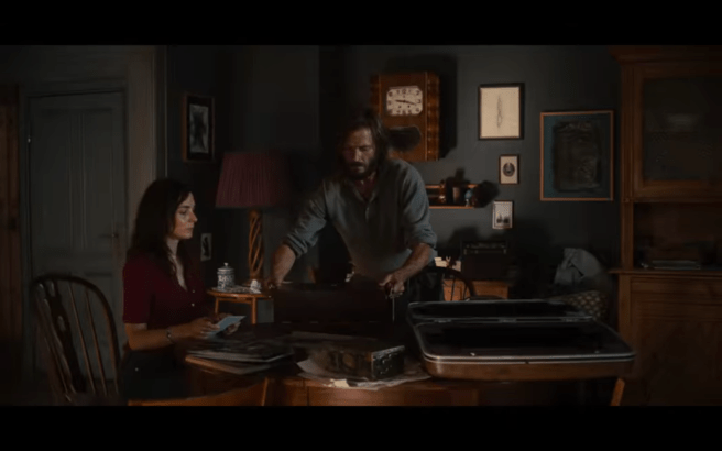 Dark S2Ep2 Jonas Shows Hannah Time Machine