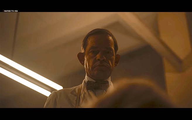 dark-s2ep7-1954-pathologist-udo-meier (1)