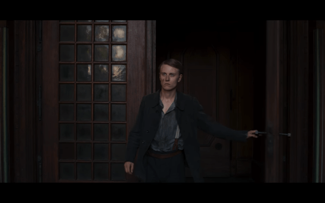 Dark S2Ep8 Young Noah Exits Church in 2020