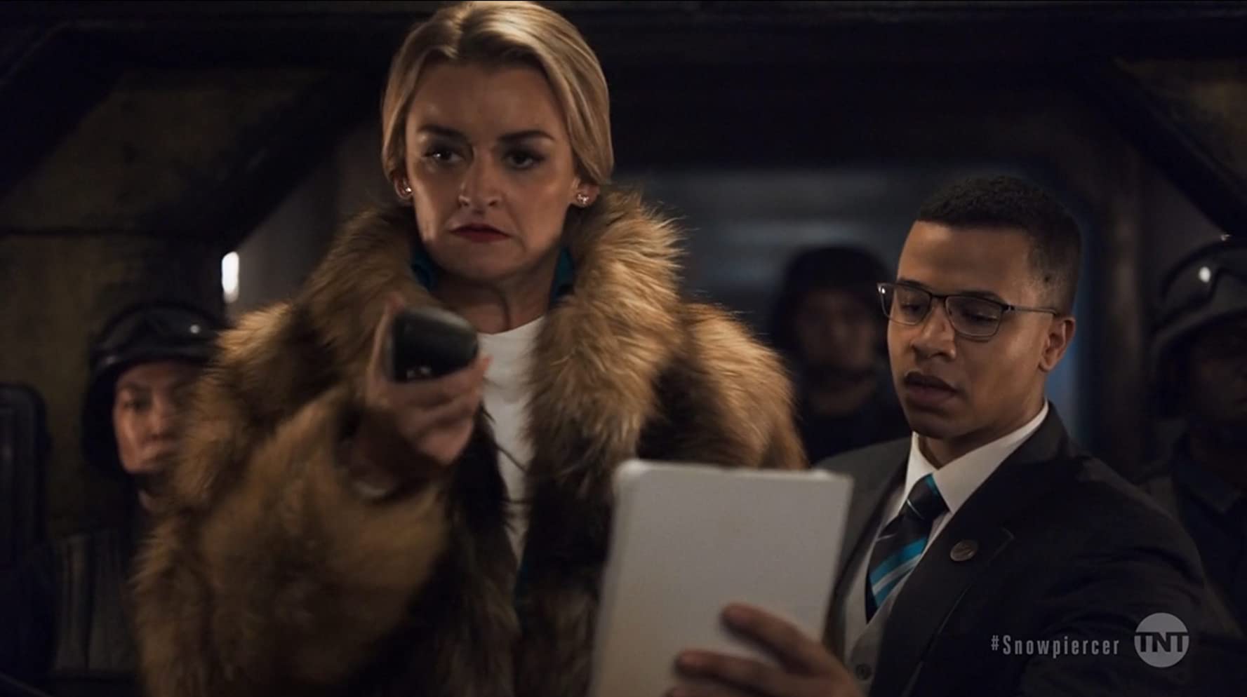 mv5byzdhnzdinzitnjiwmy00ythhlwjinjctmjewnjy2zme0zgm2xkeyxkfqcgdeqxvyndy0njizmde40._v1_sx1777_cr001777994_al_