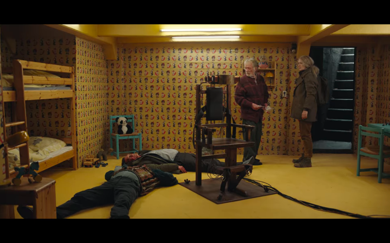 Dark S3Ep8 Claudia Helga &amp; Bodies