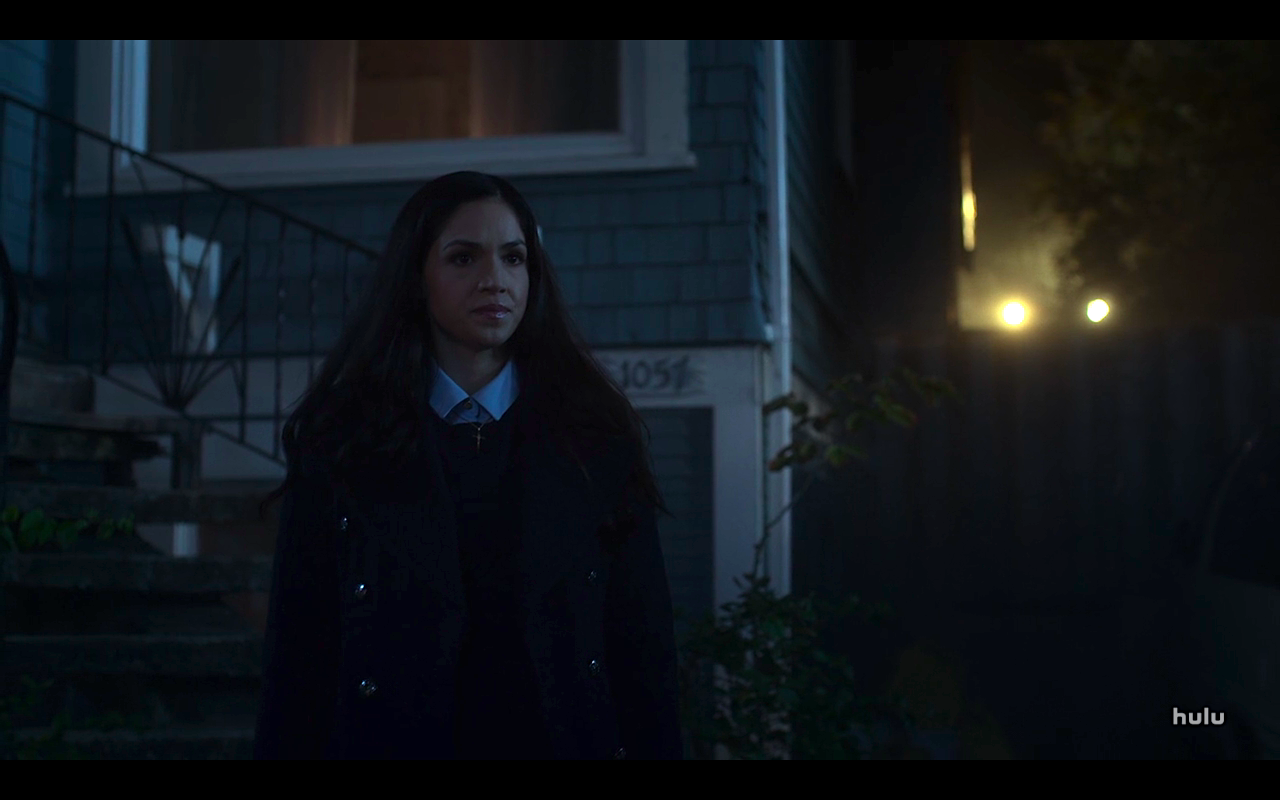 Helstrom S1Ep1 Gabriella Outside Cavallos