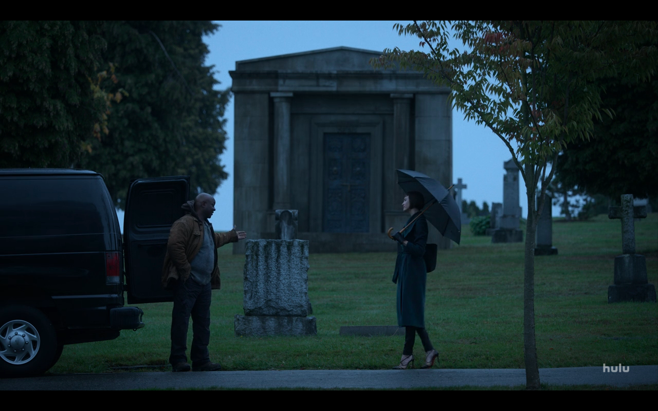 Helstrom S1Ep1 Taker &amp; Ana at Graveyard