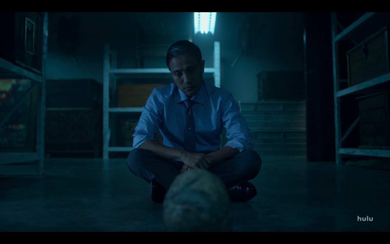 Helstrom S1Ep2 Chris Contemplates Keeper Skull