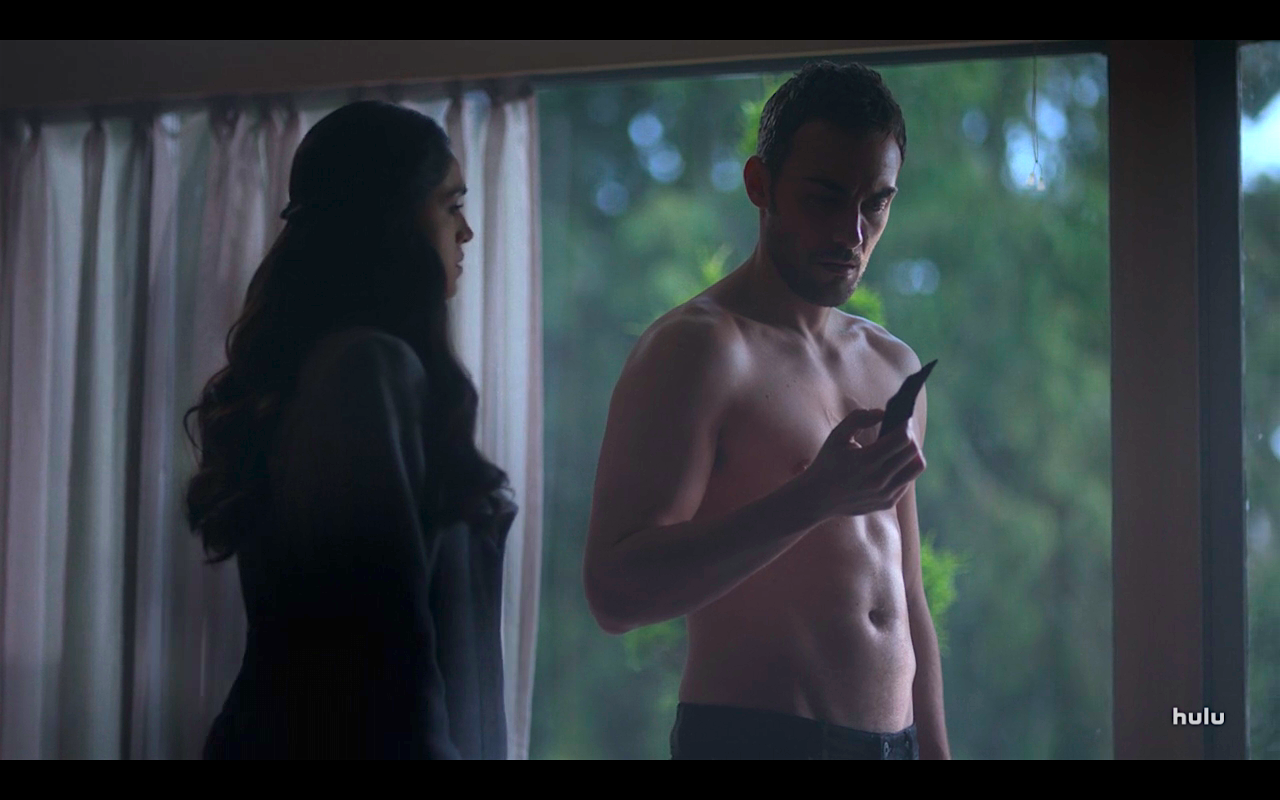 Helstrom S1Ep8 Daimon with Knife &amp; Gabriella