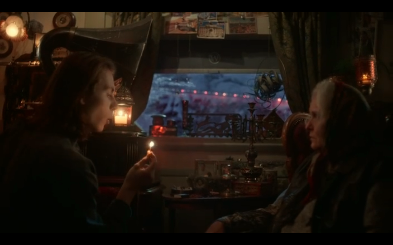 Snowpiercer S2Ep7 Elan Lights Lantern