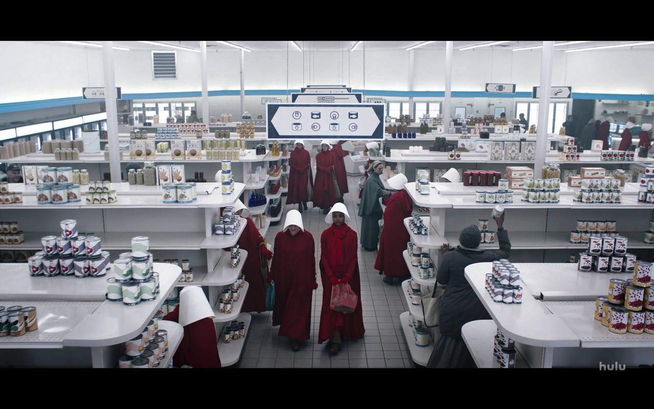 Handmaids Tale S3Ep5 June & Nat in Grocery Store
