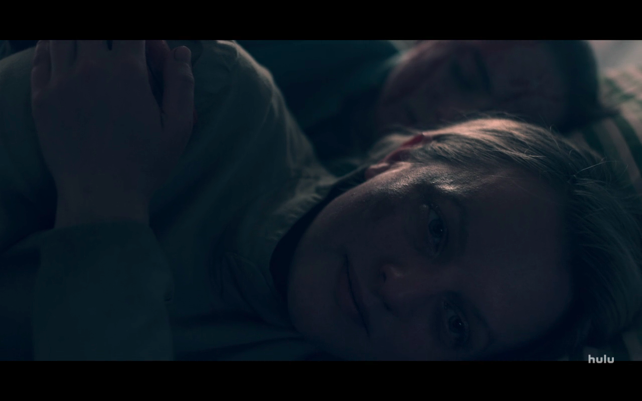 The Handmaid's Tale S4Ep1 June Hold's Mrs Keyes' Hand