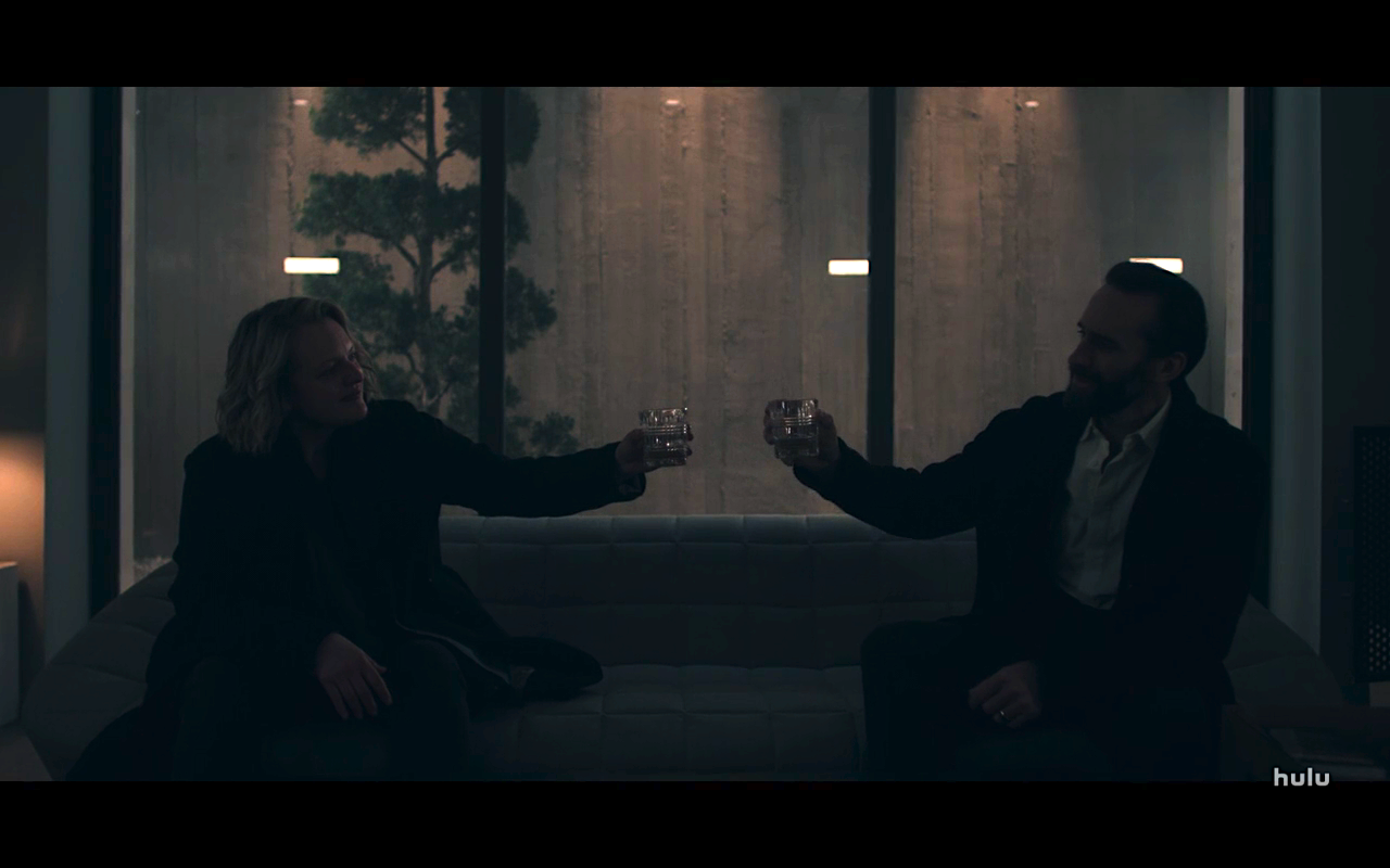 Handmaids Tale S4Ep10 Fred &amp; June in Snowglobe Cell