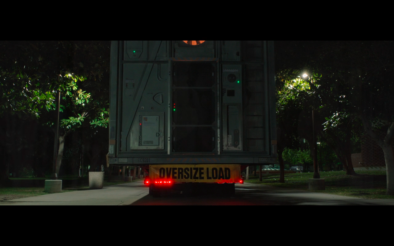 Made for Love S1Ep4 Oversize load