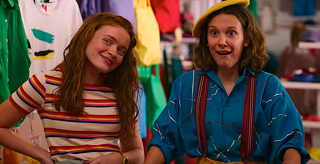 Stranger Things S3Ep2 Max &amp; El Try on Clothes