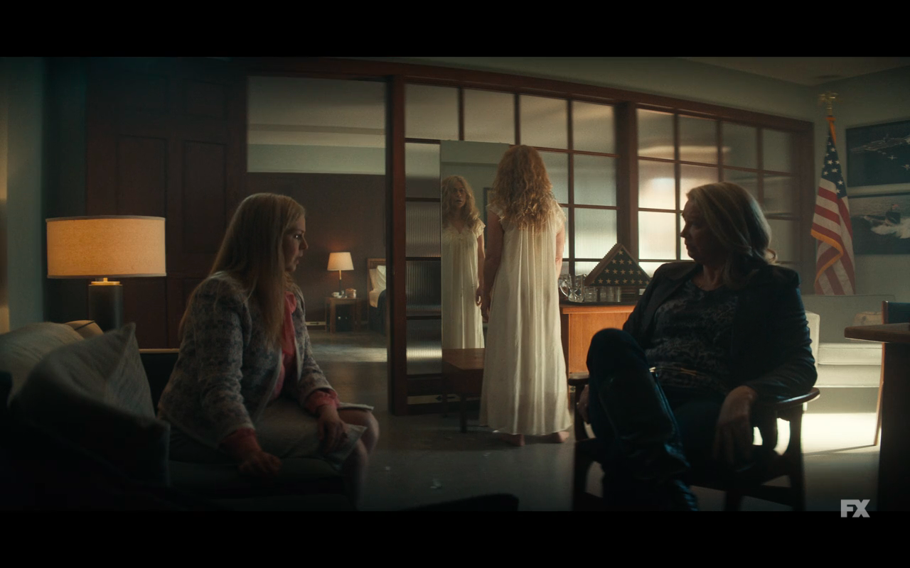 Y-The Last Man S1Ep7 My Mother Saw a Monkey