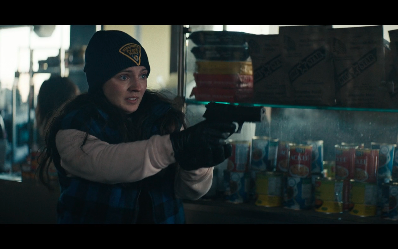 Y The Last Man S1Ep4 Cop at Trading Post