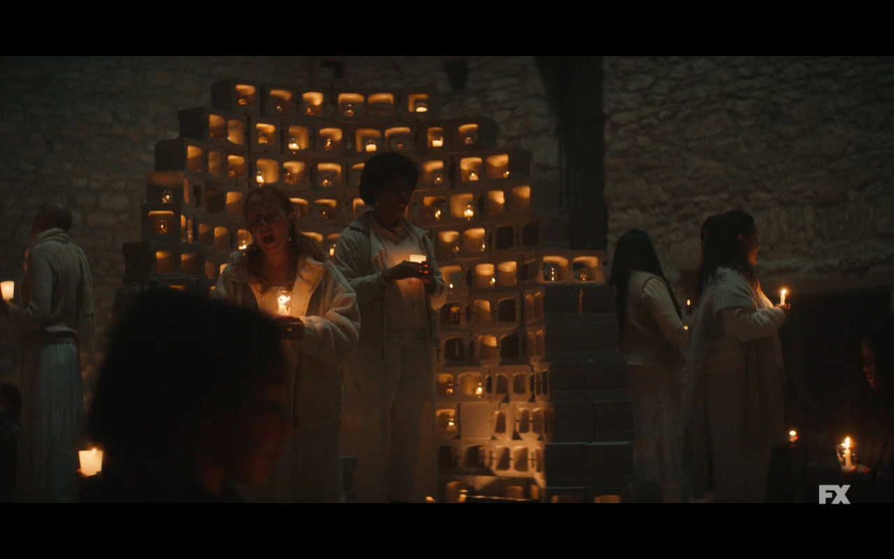 Y The Last Man S1Ep6 Karma Police Choir