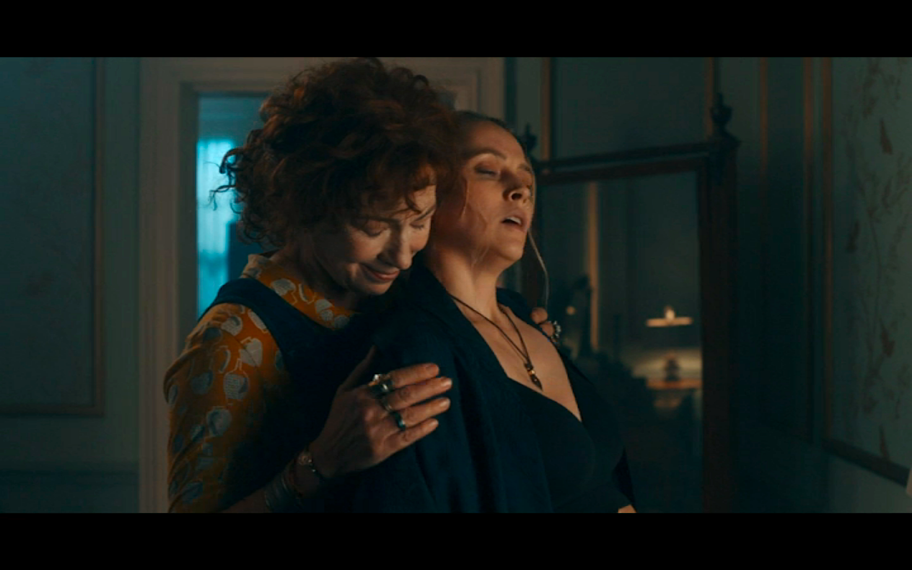 Discovery of Witches S3Ep4 Sarah Supports Diana Through Labor