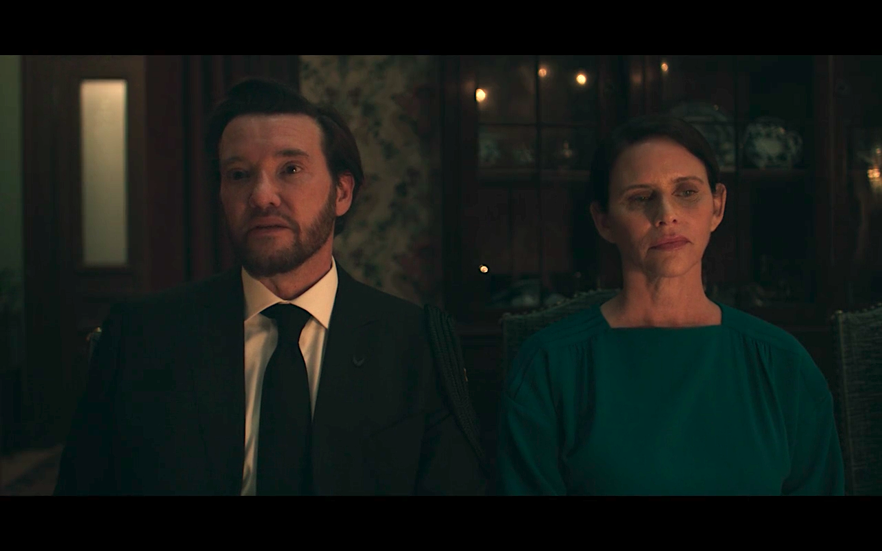 Handmaid's Tale S5Ep3 Cmdr & Mrs MacKenzie