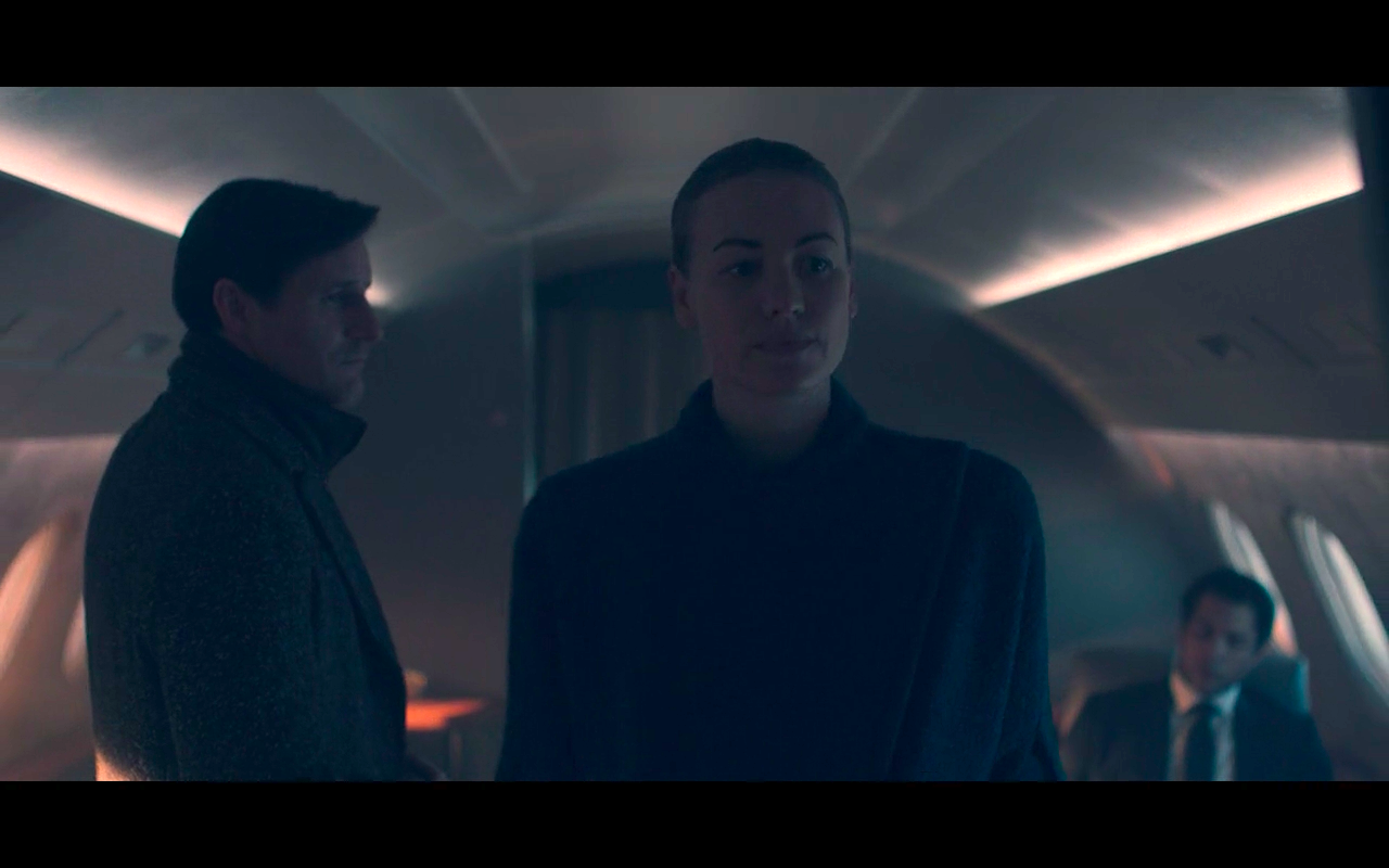 Handmaid's Tale S5Ep3 Serena Gets on the Plane