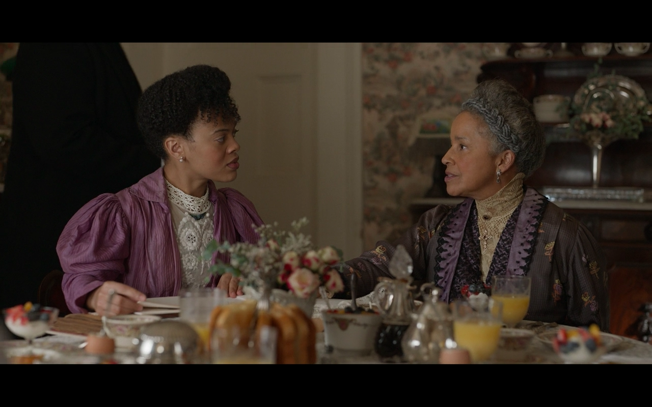 Interview with the Vampire S1Ep1 Grace &amp; Florence