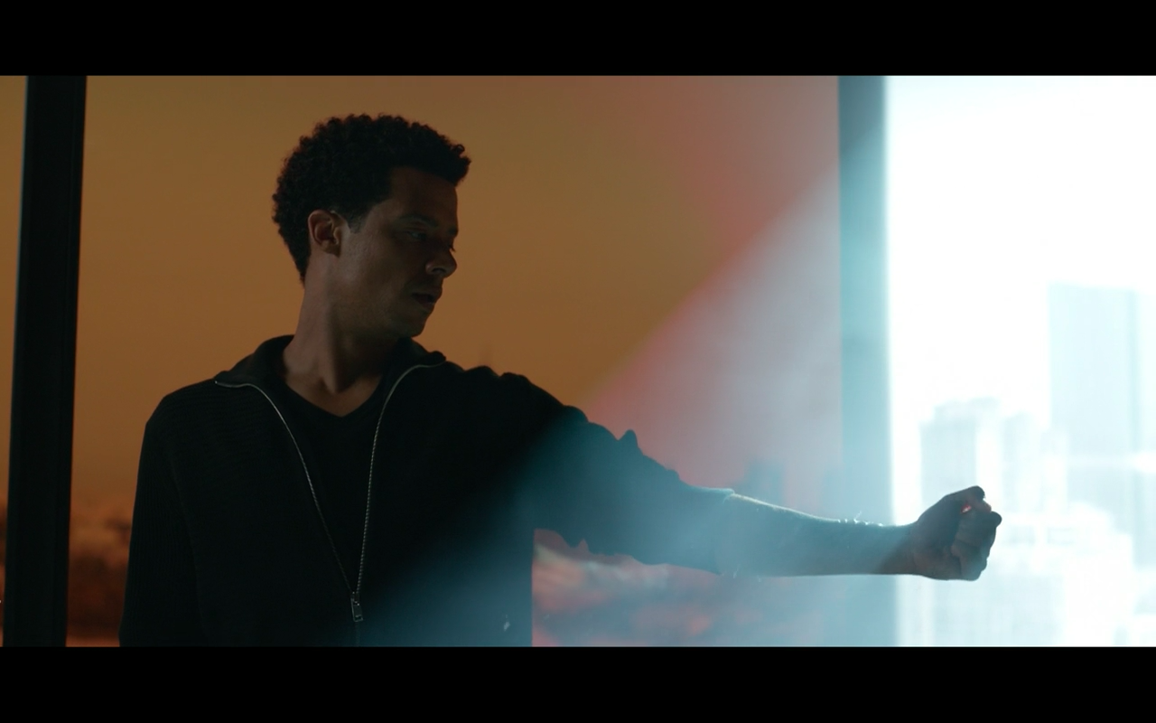 Interview with the Vampire S1Ep1 Louis' Arm in the Sun