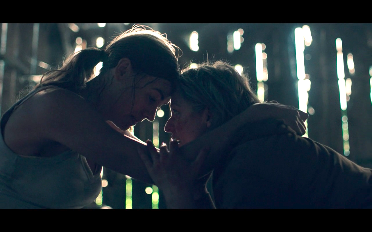 Handmaid's Tale S5Ep7 June Helps Serena Labor
