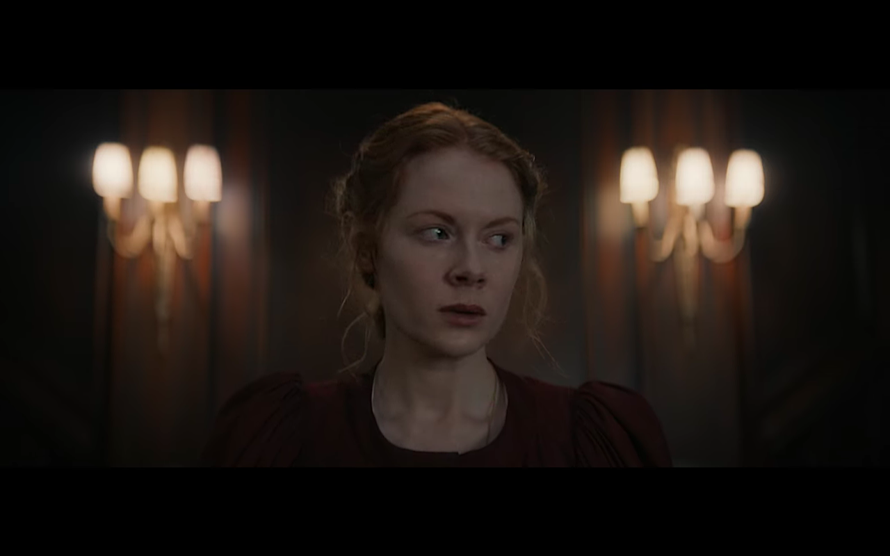 1899 S1Ep1 Maura with Lights